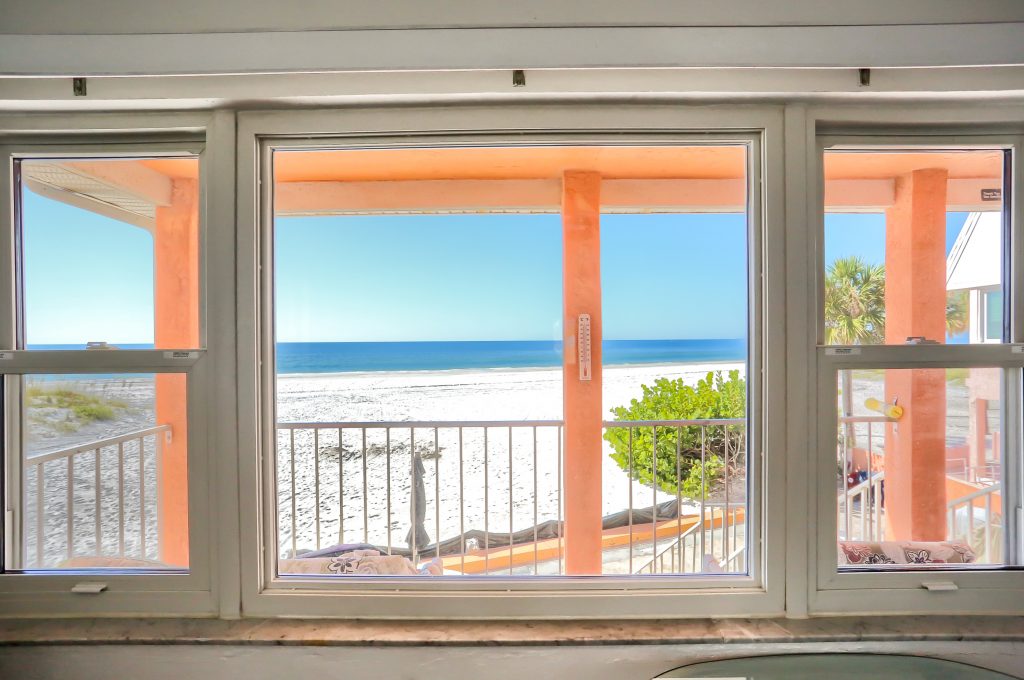 Florida Shores Units 10B, 10C & 10D - Florida vacation rental directly on the Gulf of Mexico located in Redington Shores, Florida. Enjoy beautiful sunsets and beach views of the Gulf of Mexico from the your front window.